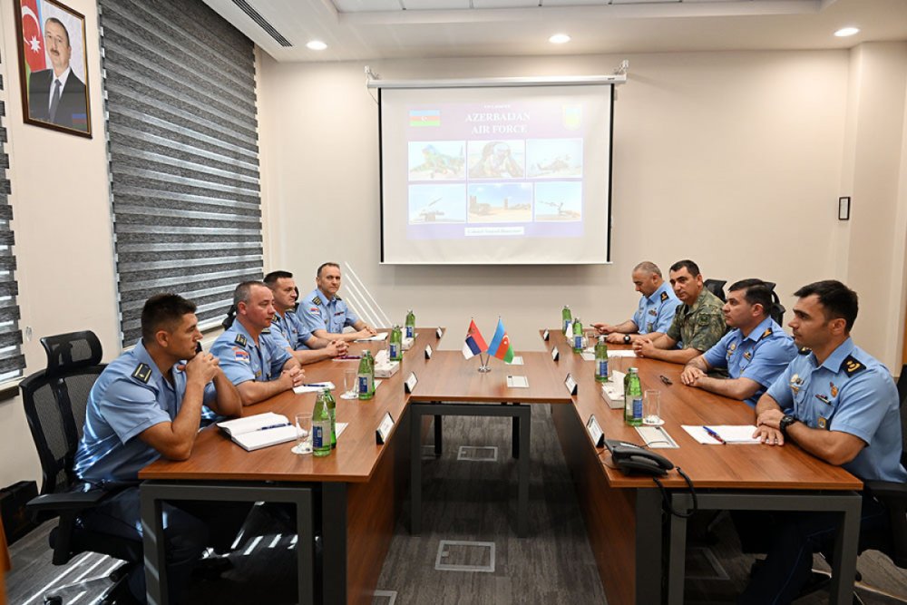 Azerbaycan ve Serbiya HHQ arasinda mutexessis gorusu kecirilib
