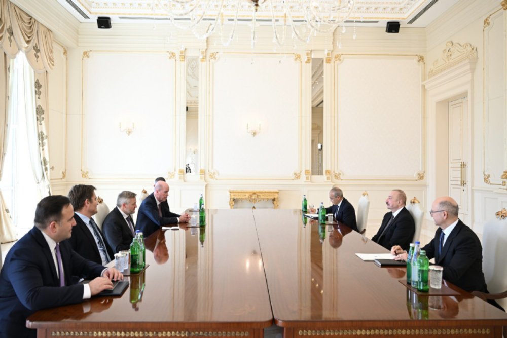 Prezident Ilham Eliyev BP-nin bas icraci direktorunu qebul edib