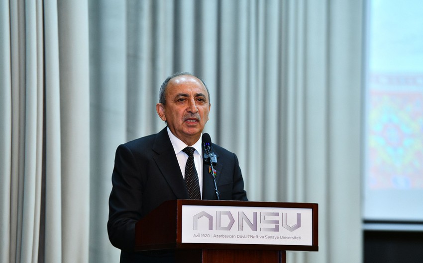 Qerbi Azerbaycan Konsepsiyasinin tebliginde genc muellimlerin roluna hesr olunan forum kecirilib