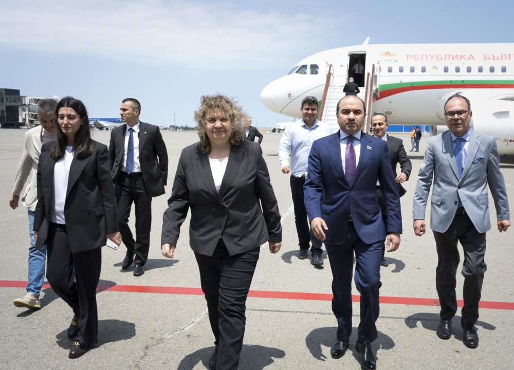 Bolqaristan Milli Assambleyasinin sedri Azerbaycana gelib