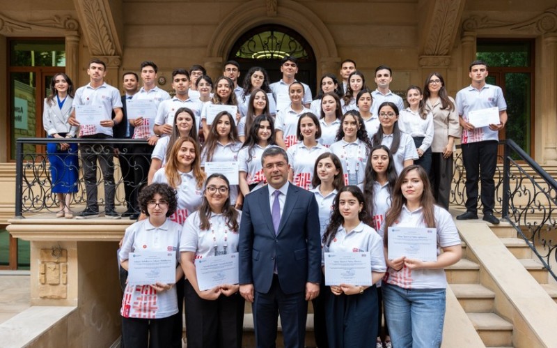 “MEDIA Konullu”lerine tesekkurnameler verilib