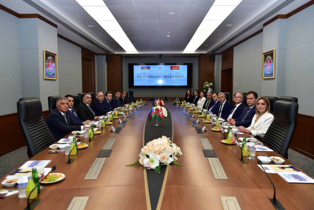 Bas prokuror Kamran Eliyev Ankarada gorusler kecirib