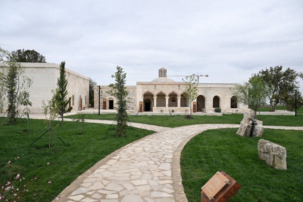 "Imaret” Tarix-Memarliq Muzey Kompleksinin huquqi statusu mueyyenlesib