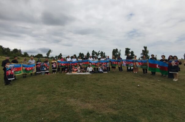 Jurnalist Turkane Seferova Qarabaga teskil etdiyi seferden danisdi: “Azad torpaqlarda sehid analari ile birge olmaq boyuk mesuliyyetdir. ”