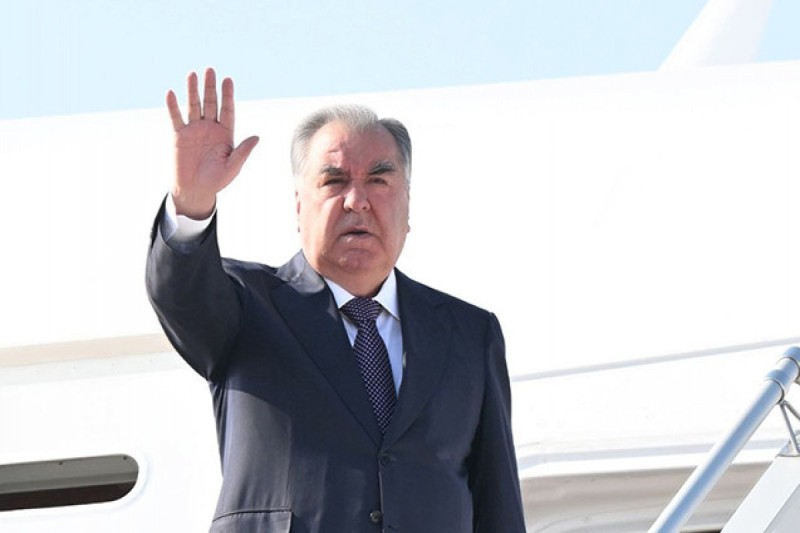 Tacikistan Prezidenti Azerbaycana sefere gelib