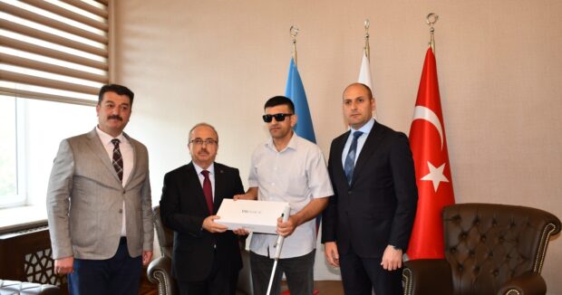 TIKA-dan gorme mehdudiyyetli Qarabag qazileri ucun “agilli agac” desteyi – FOTOLAR