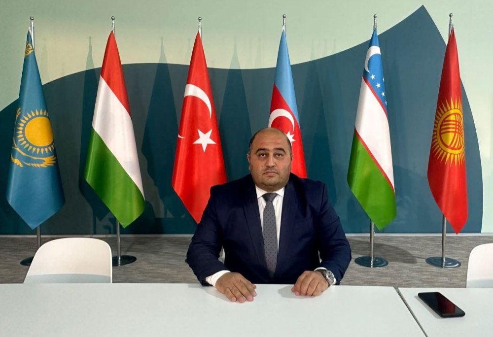 Bu gun 15-illik calisdigim qurumda haqli mubarizeme son qoydum