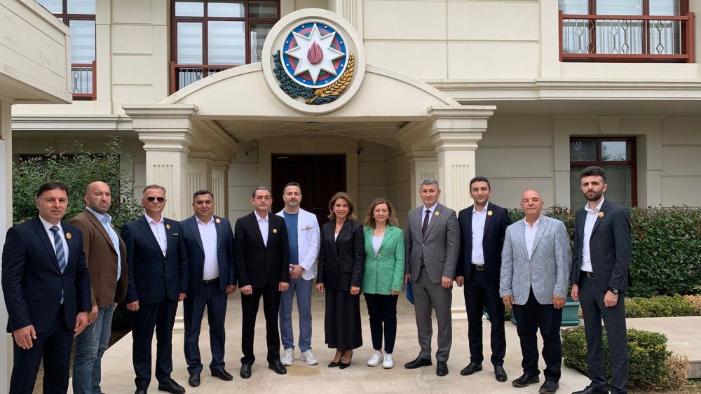 Qazi jurnalistler Azerbaycanin Istanbuldaki Bas Konsullugunda - FOTOLAR