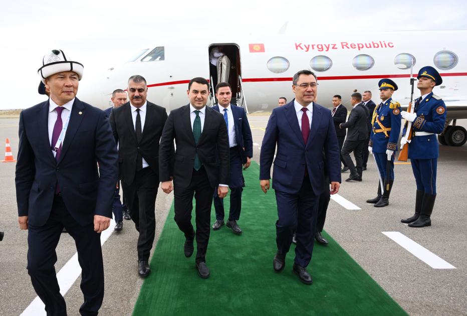 Qirgizistan Prezidenti Sadir Japarov Azerbaycana sefere gelib