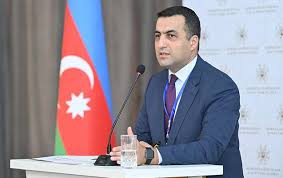 Sabahdan pese mekteblerine qebul baslayir