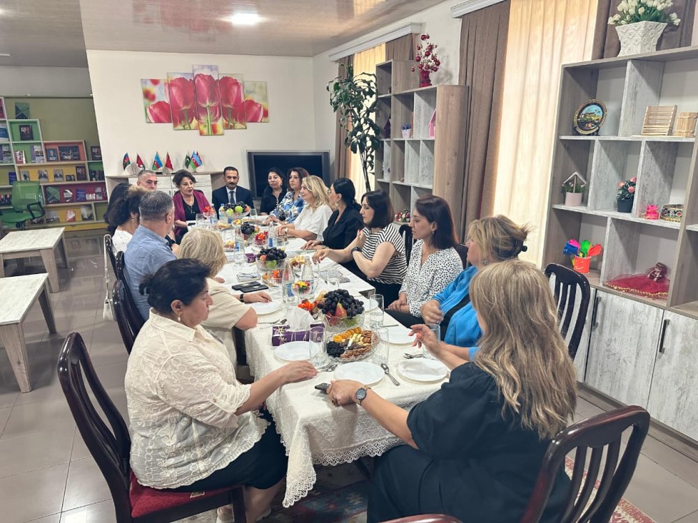 30 iyul – Insan Alverine qarsi Beynelxalq Mubarize Gunu munasibetile siginacaga info tur teskil olunub