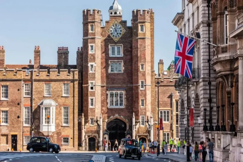 Dovlet Neft Fondunun Londondaki ofis kompleksinden geliri aciqlanib