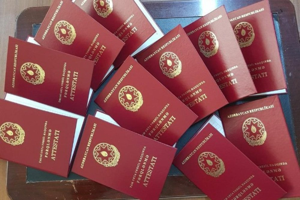 Xaricde tehsile muraciet etmek isteyen, lakin ferqlenme attestatini almayan mezunlarla bagli meseleye aydinliq getirilib
