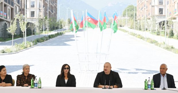 Kelbecerin qurur gunu