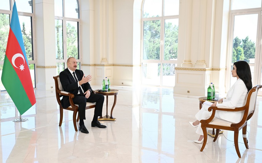 Azerbaycan Prezidenti Ilham Eliyev “El-Erebiyye” telekanalina musahibe verib