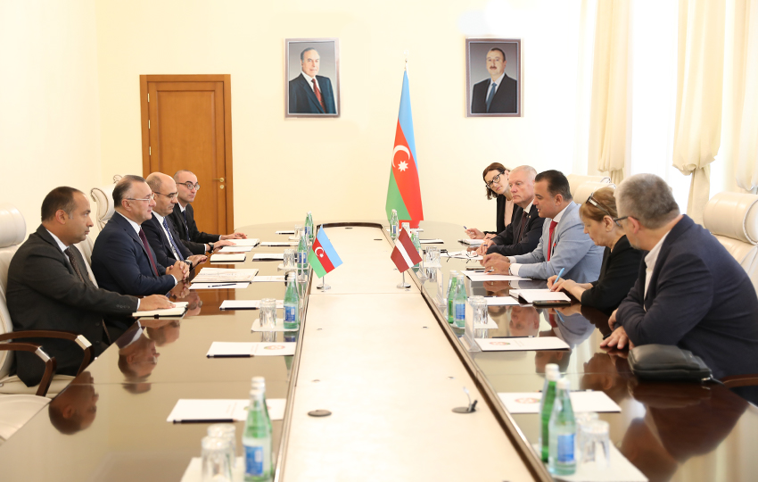 Azerbaycan ve Latviya sehiyye ve tibb elmi sahesinde emekdasligi genislendirir