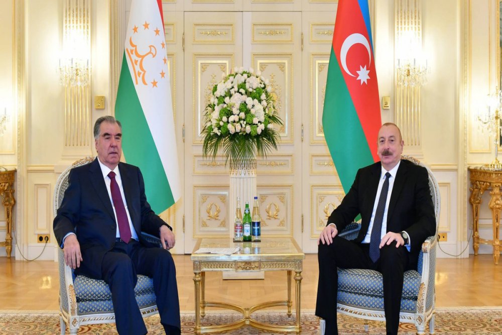 Emomeli Rehmon Prezident Ilham Eliyeve mektub unvanlayib