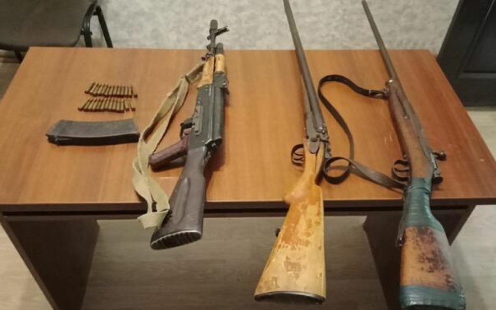 Qanunsuz saxlanilan silah-sursat askarlandi