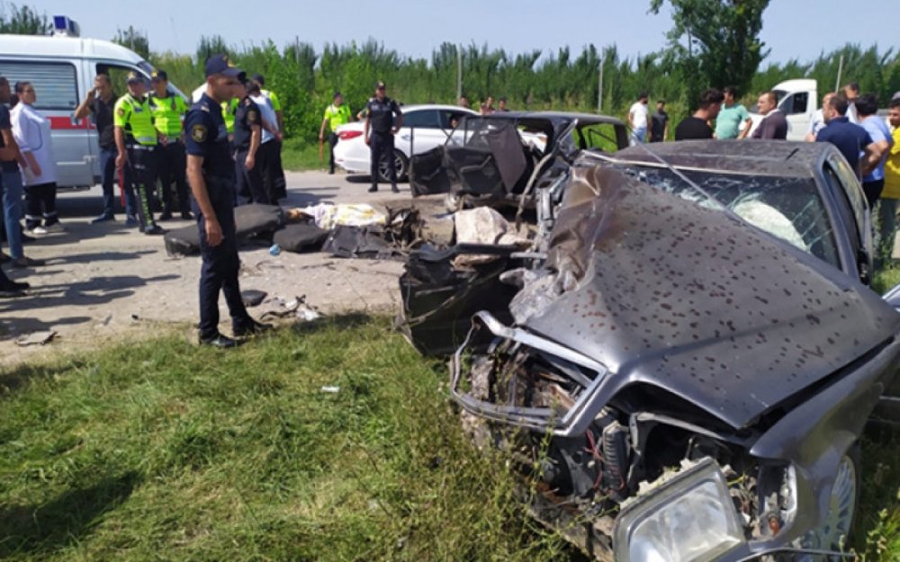 Azerbaycanda 300-den cox sexs avtoqezalarda helak olub