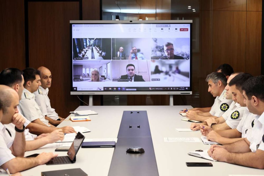 Azerbaycan ve Estoniya gomruk emeliyyatlarinin reqemsallasdirilmasini muzakire edibler