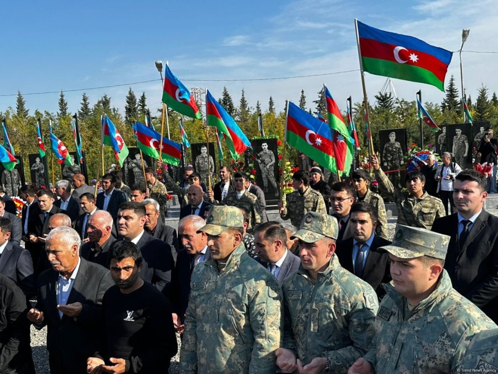 Birinci Qarabag muharibesinde itkin dusmus sehid Sumbat Eliyevle vida merasimi kecirilib