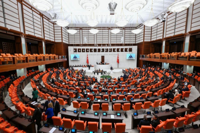 TBMM-de “Terror­suz Turkiye” Komissiyasi ise baslayib