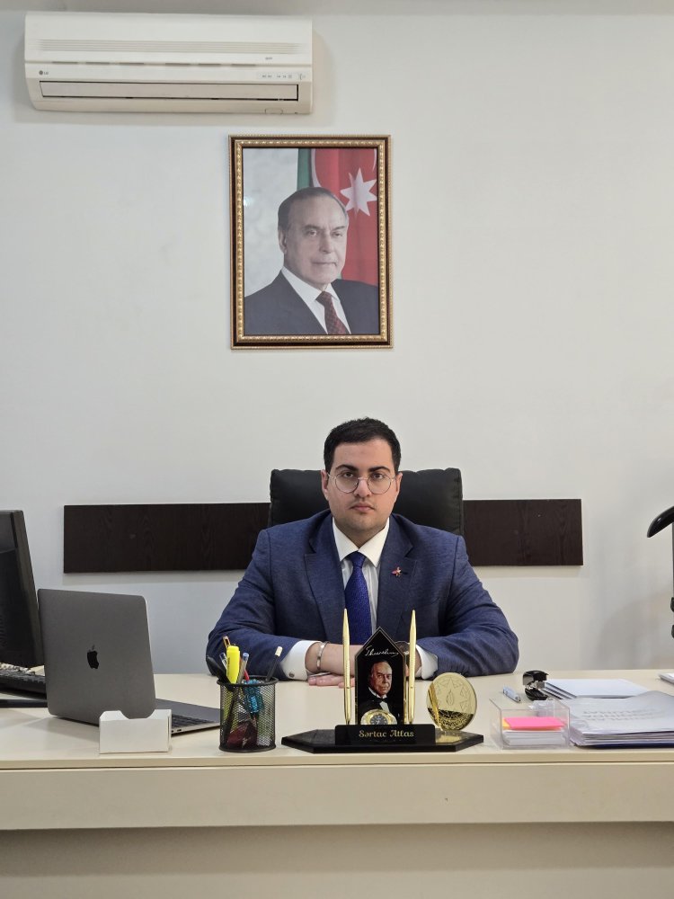 Reqemsal Idareetme ve Ictimai Guven: Azerbaycanin AI Geleceyi