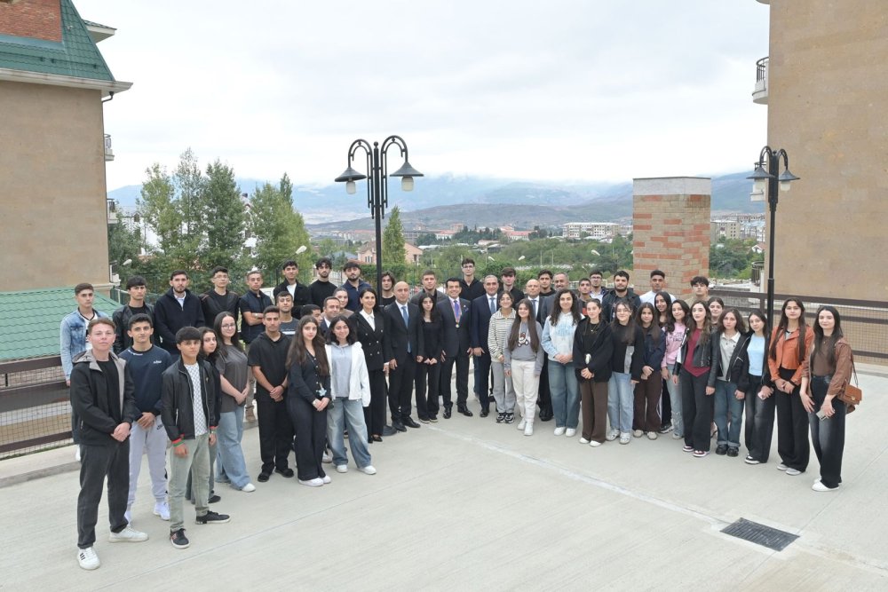 ICESCO-nun Bas direktoru Susa 1 nomreli mekteb ve Qarabag Universitetinde olub