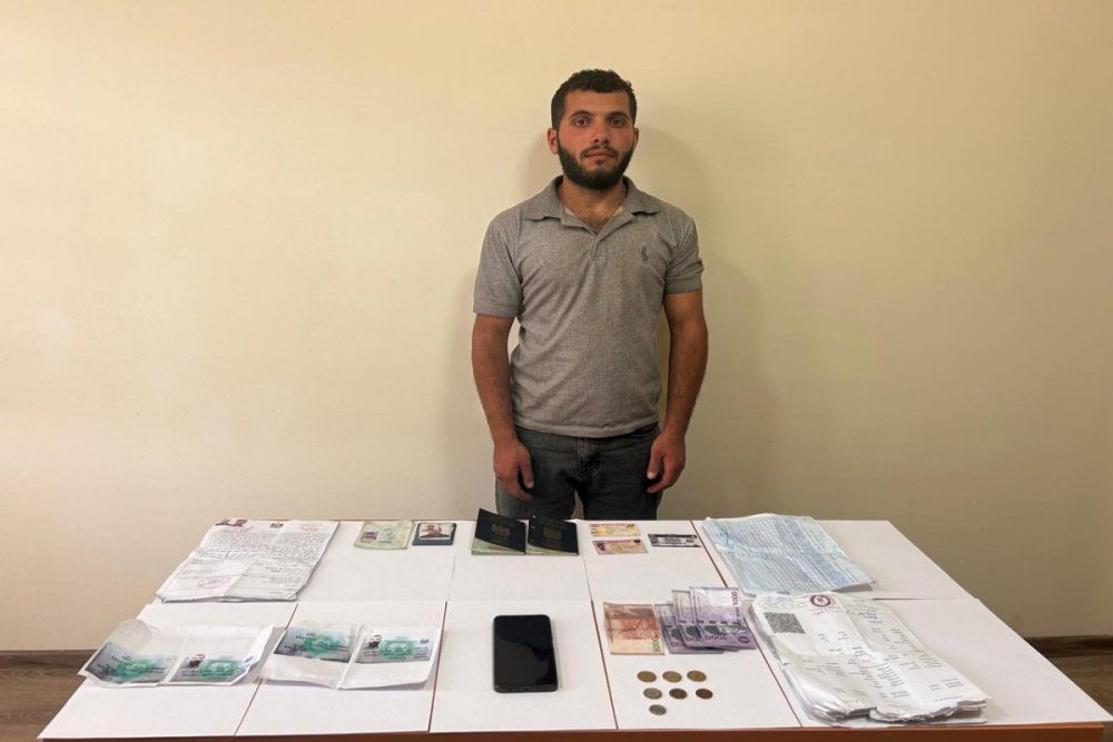 Ermenistandan Azerbaycana kecmek isteyen sexs saxlanilib