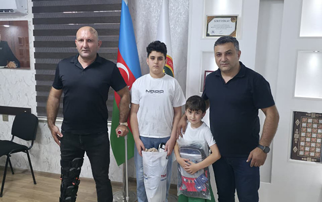 Abseronda sehid, qazi ovladlari mekteb levazimati ve geyimle temin olunub