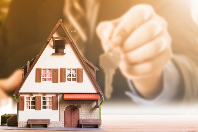 Azerbaycanda bu il 2 mine yaxin aile dovletden kirayeye menzil goturub