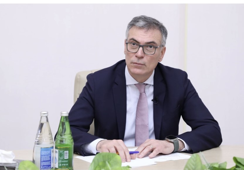 “Azeriqaz”in rehberinin sehhetinde problemler yaranib, veziyyeti agirdir