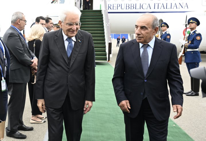 Italiya Prezidenti Sercio Mattarella Azerbaycana resmi sefere gelib