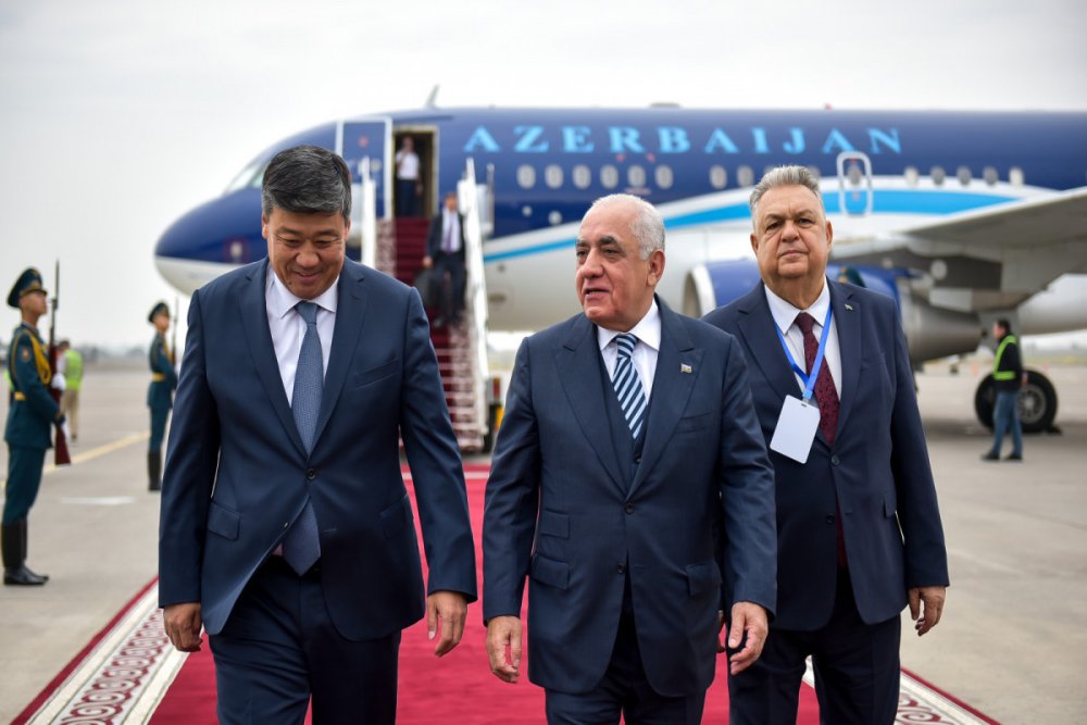 Eli Esedov Qirgizistana gedib