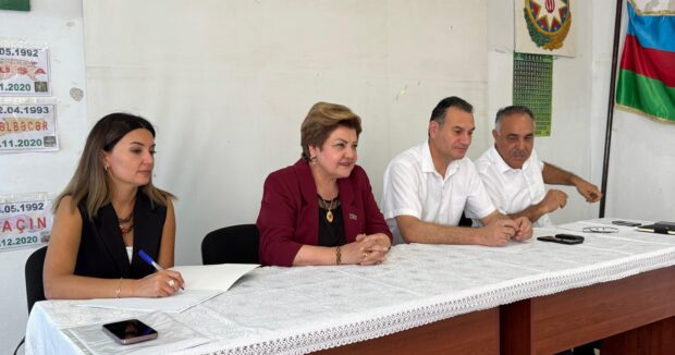 Deputat Tenzile Rustemxanli Sirvanli kendinde vetendas qebulu kecirdi – FOTOLAR 