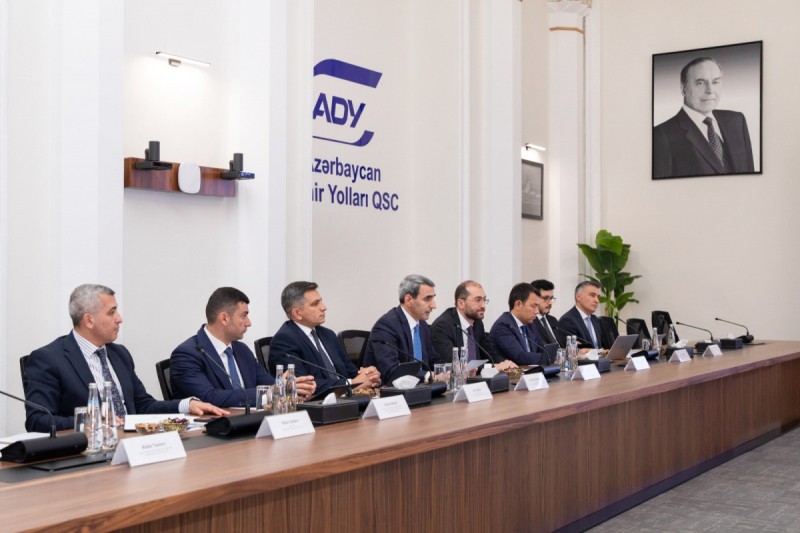 ADY-de ABS-nin biznes numayende heyeti ile gorus kecirilib