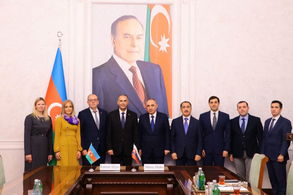 Slovakiya Bas prokuroru Azerbaycana gelib, memorandum imzalanib