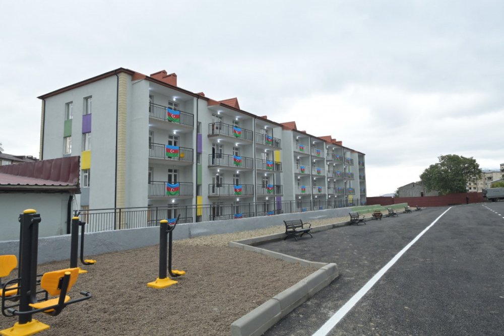 Qarabag Universitetinin yeni telebe yataqxanasi istifadeye verilib