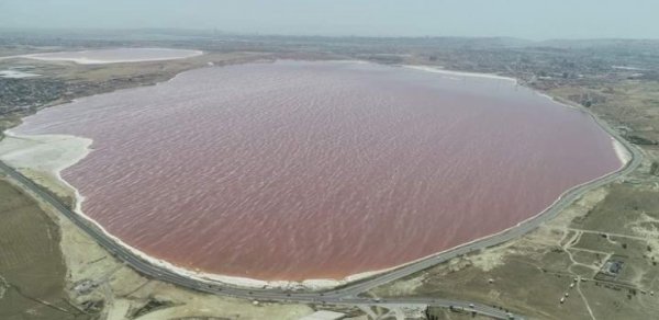Duz golune tullanti su axidan vetendaslar cerimelenecekler