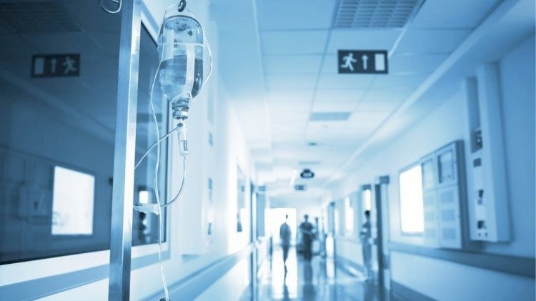 Hamile qadin xestexanada oldu