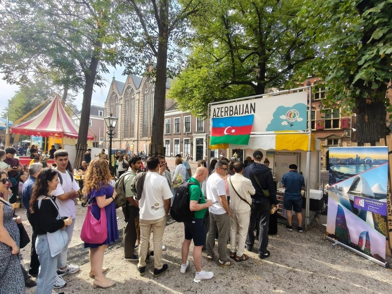 Azerbaycan medeniyyeti Haaqada beynelxalq festivalda teqdim olunub