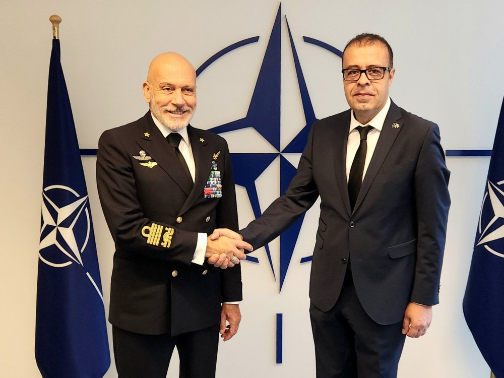 Azerbaycan-NATO terefdasligi muzakire edilib