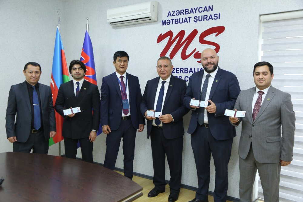 Ozbekistan Jurnalistler Ittifaqinin sedri Metbuat Surasinda olub