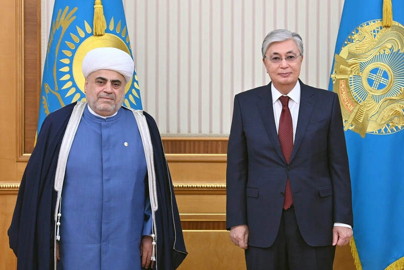Qazaxistan Prezidenti Allahsukur Pasazadeni qebul edib