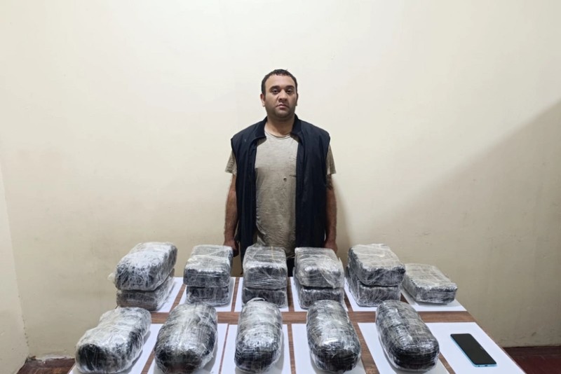 Irandan 16 kq narkotikin olkeye kecirilmesinin qarsisi alinib