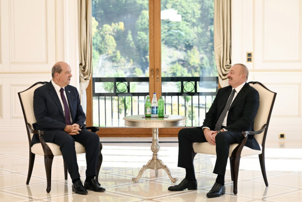 Prezident Ilham Eliyev Qebelede Ersin Tatarla gorusub