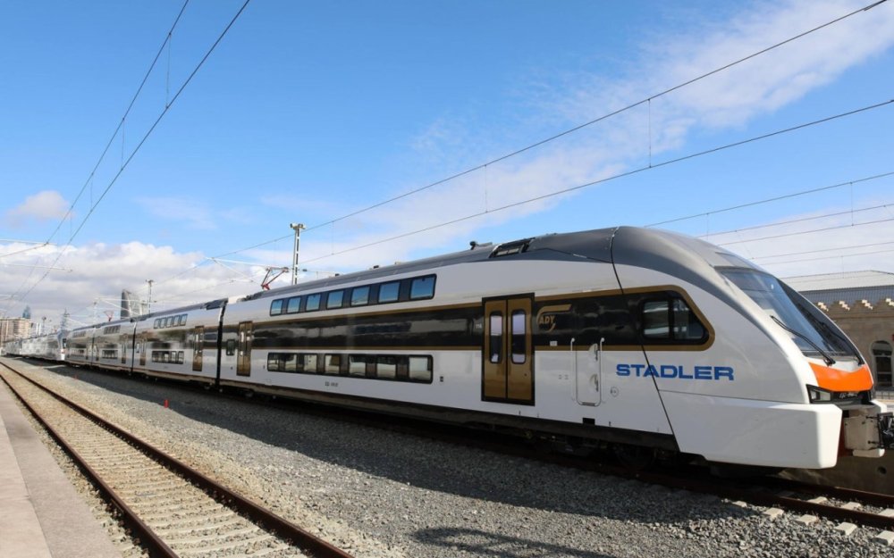 Azerbaycanda qatarin lengimesine gore ise gecikenlere arayis verilecek