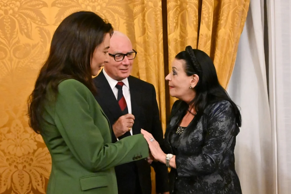 Sebine Eliyeva Maltanin Prezidenti ile gorusub