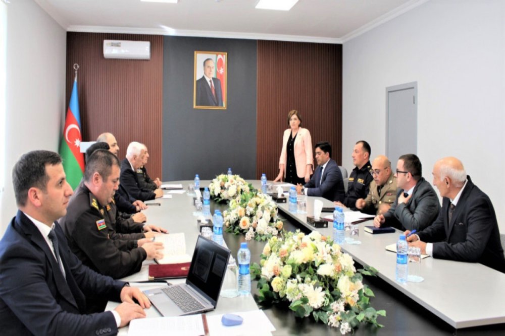 FHN Oguzda deyirimi masa kecirib