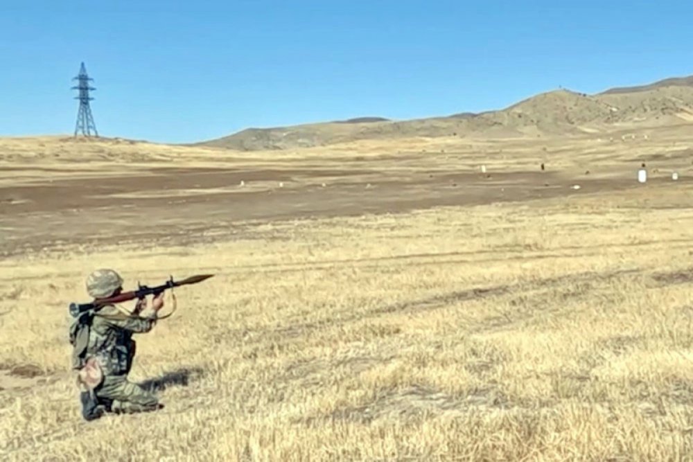 Naxcivanda herbi vezifelilerle telim toplanisi kecirilib - VIDEO